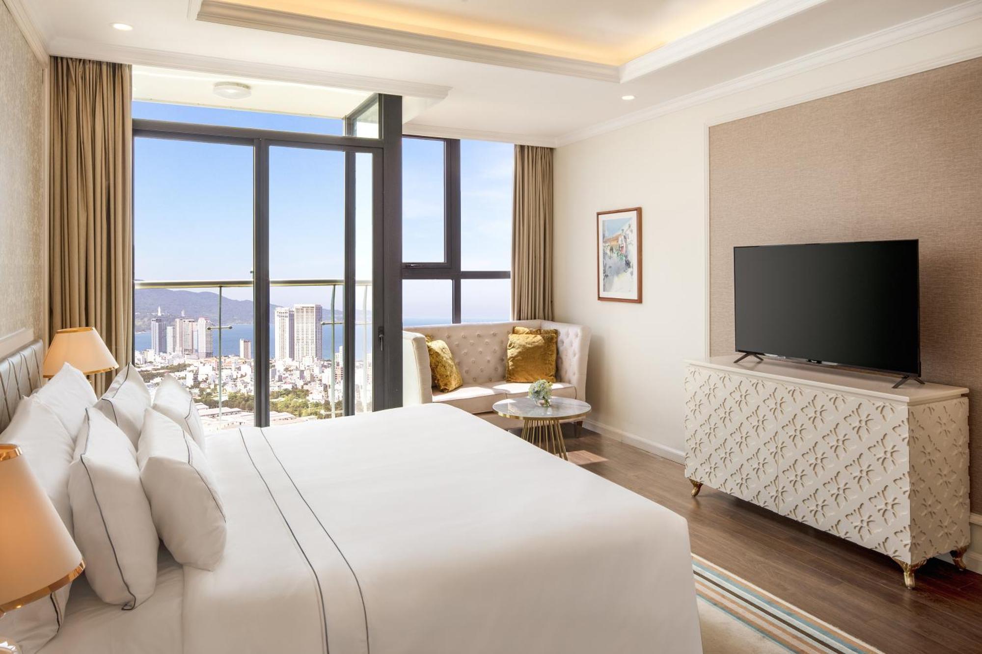 Melia Vinpearl Danang Riverfront Exterior photo Deluxe Room