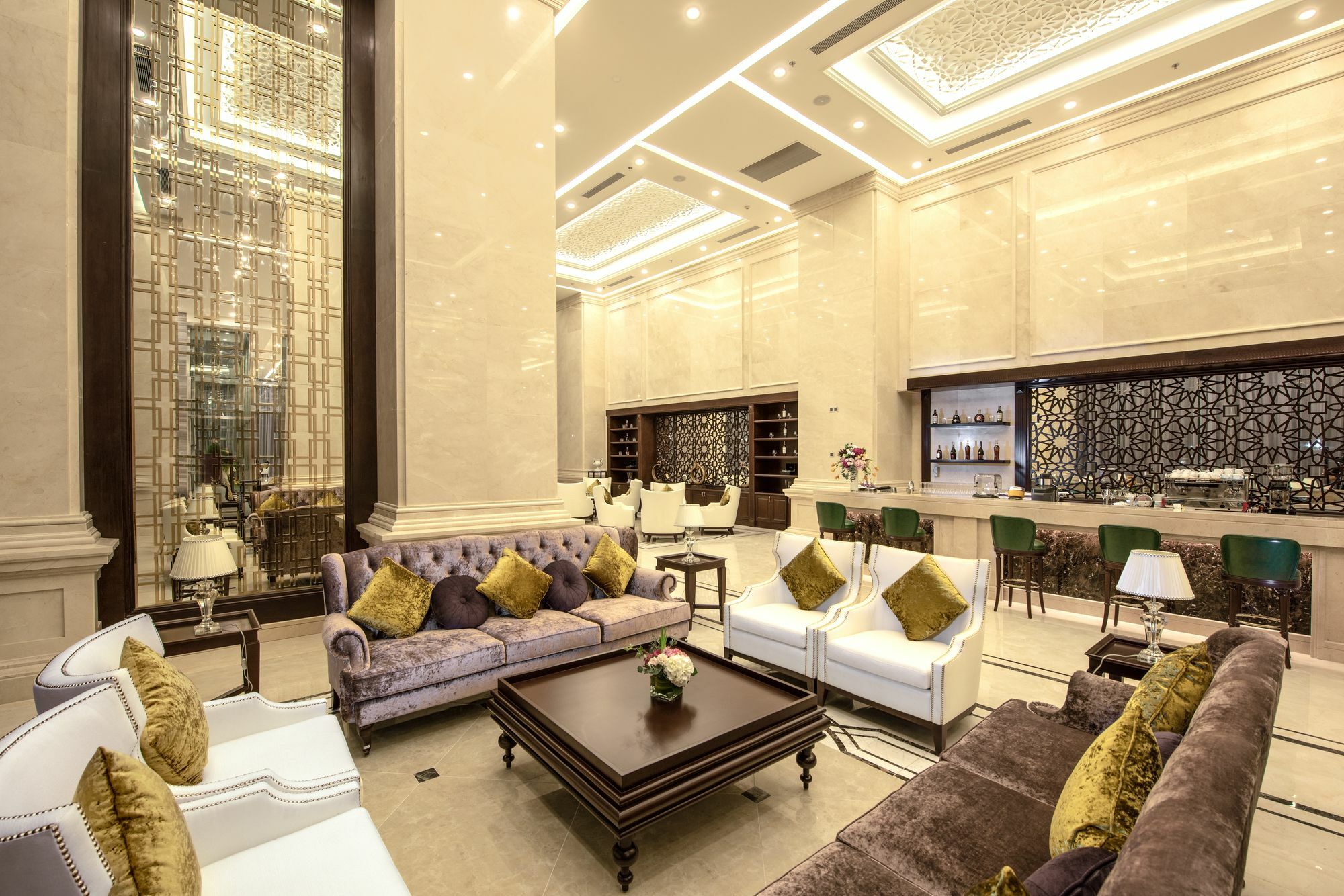 Melia Vinpearl Danang Riverfront Exterior photo The lobby of the hotel